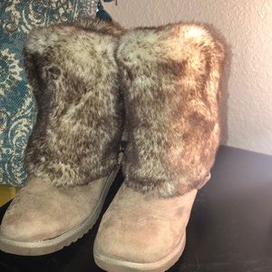 Girls Olive and Edie brown fur boots-Francesca